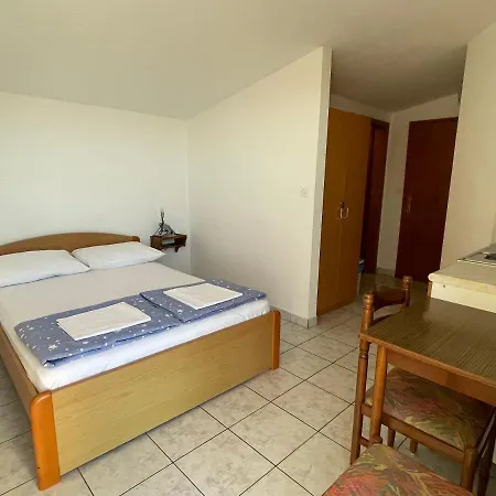 Maxim Apartment Primošten