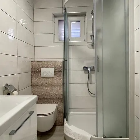 Maxim Apartment *