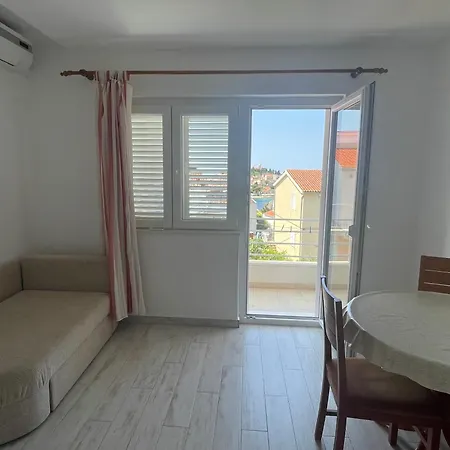 Maxim Apartment